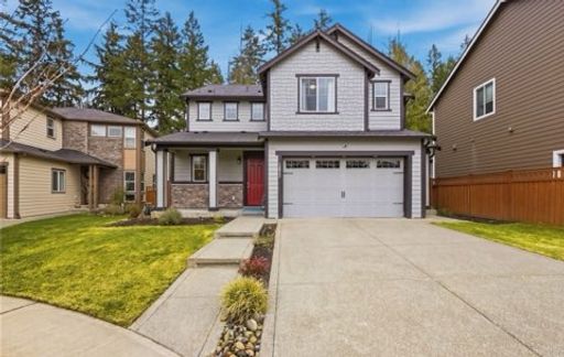 Beautiful Multigenerational Home on a Quiet Cul-de-Sac