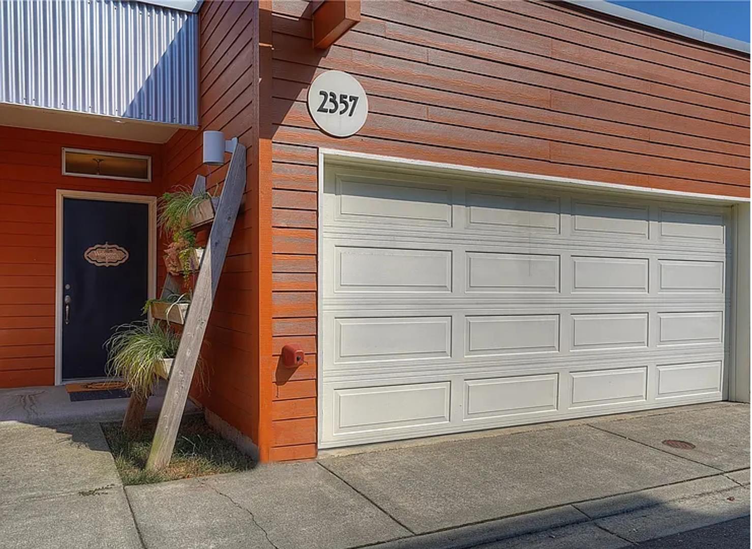 Tacoma Townhome: 2357 Yakima Ct