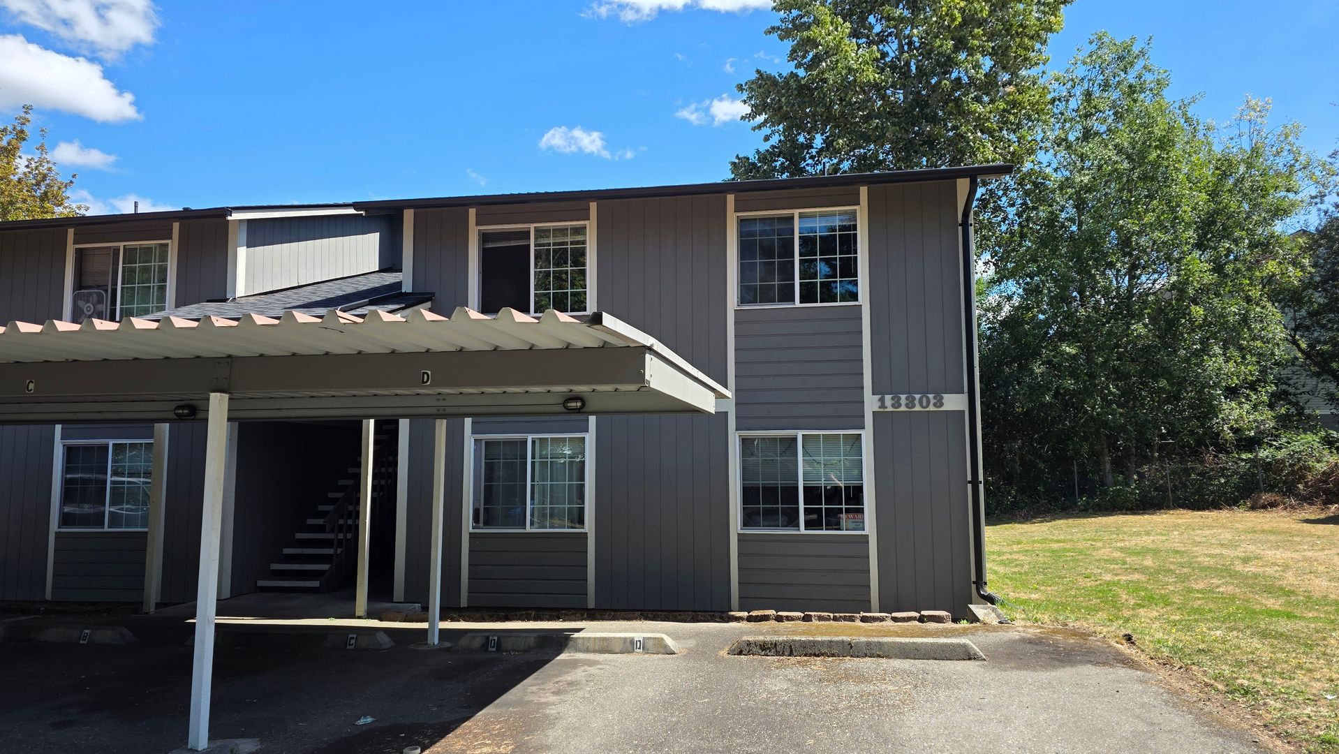 Puyallup Apartment: 13303 98th Ave Ct E