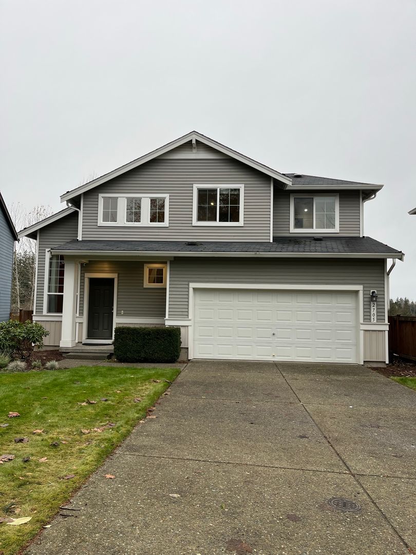 Auburn House: 2705 67th Ct SE