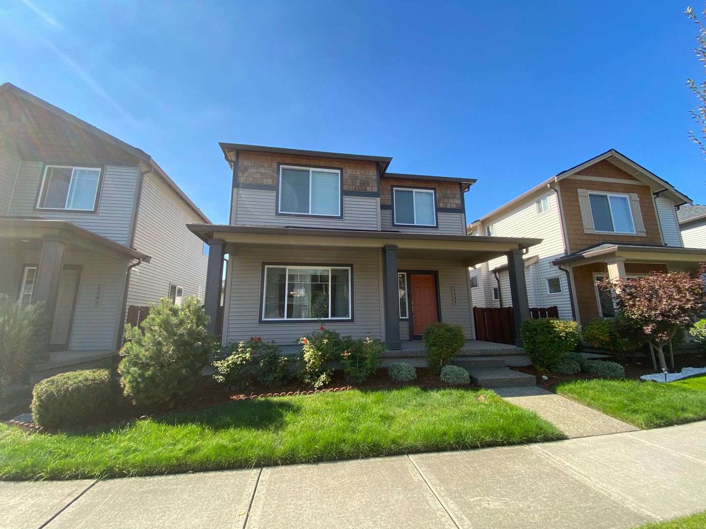 Auburn House: 4253 Q St NE