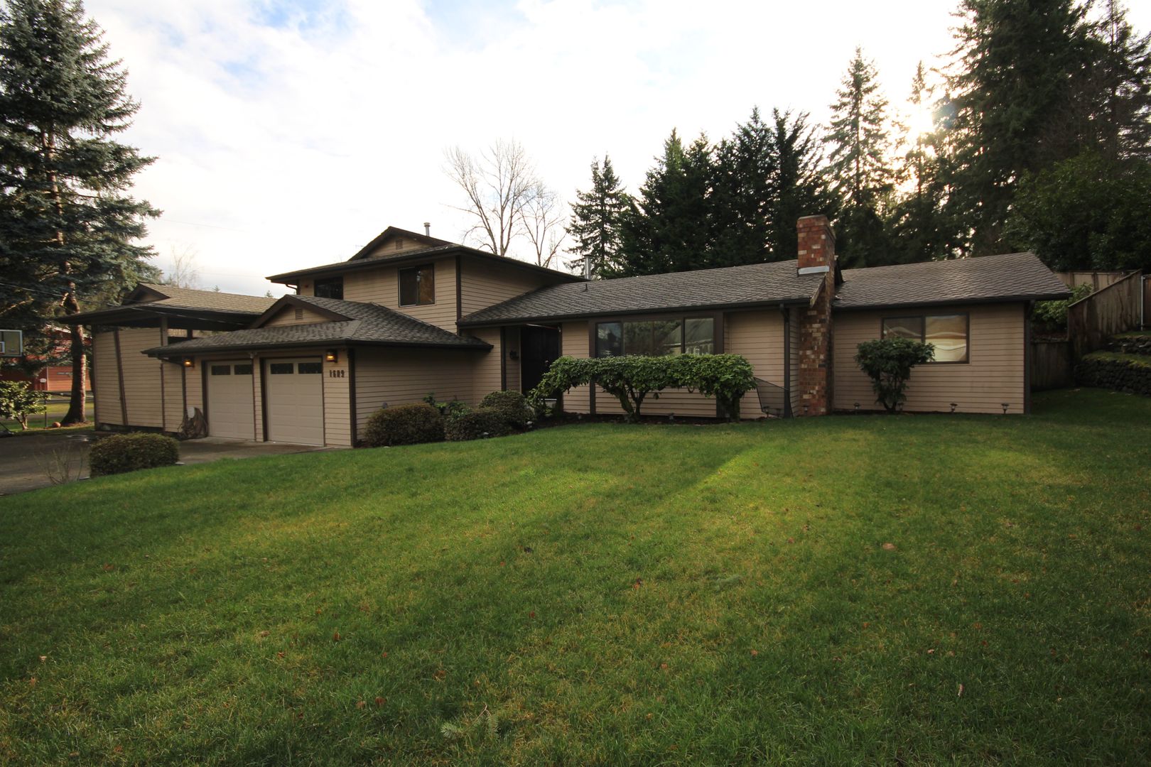 Milton House: 1609 Taylor St