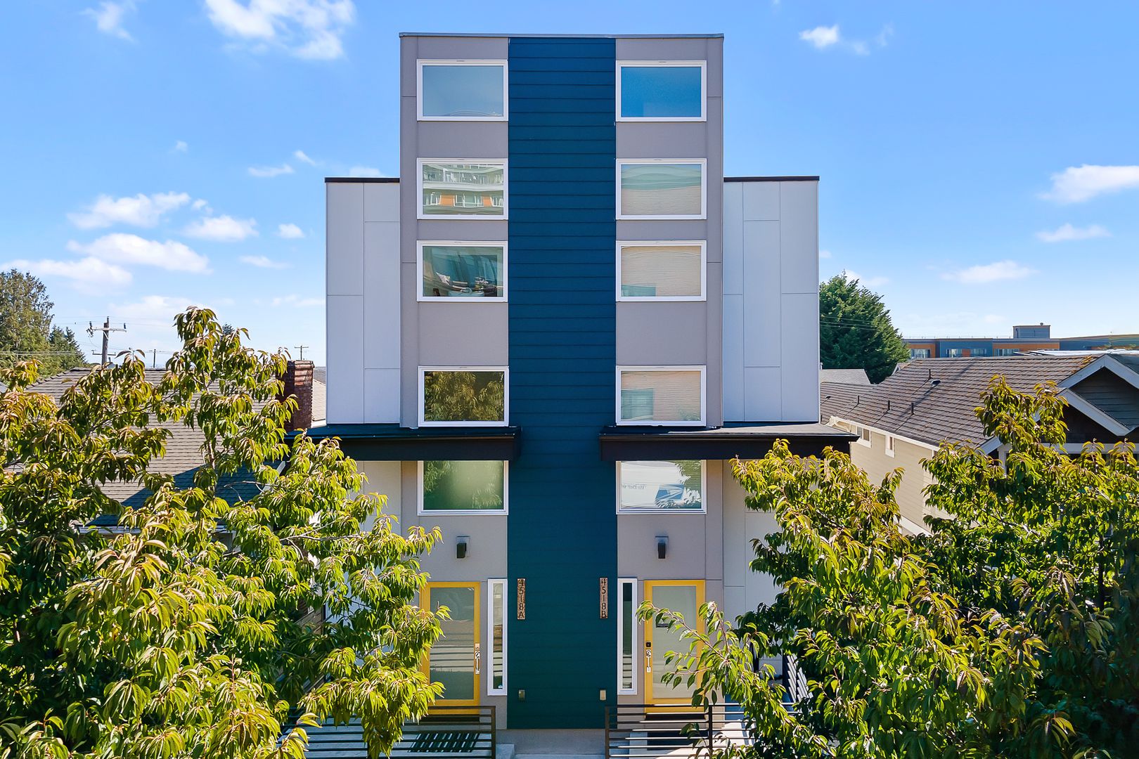Seattle Townhome: 4520B 41st Ave SW