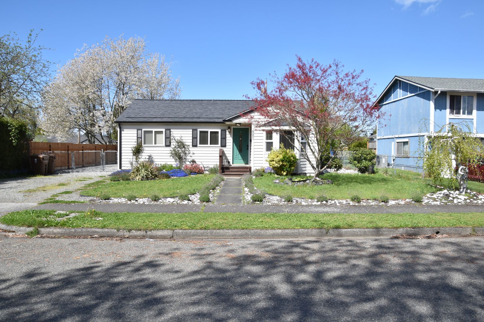 Tacoma House: 821 East 50th Street