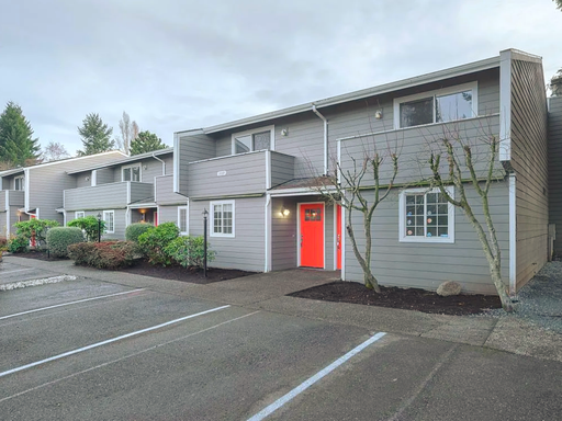 Remodeled 3 bedroom 1.5 bath town-home with all the upgraded finishes throughout – photo 1