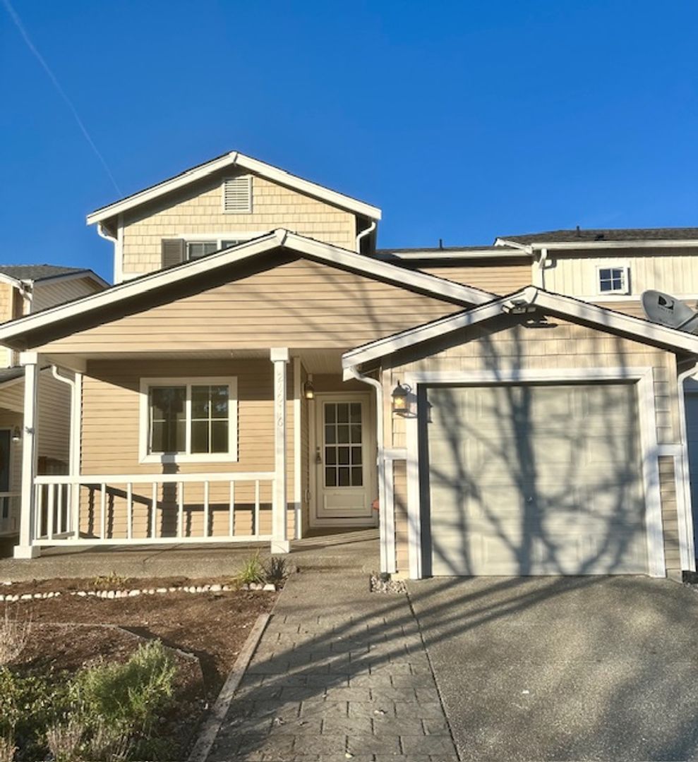 Maple Valley House: 24016 SE 282nd St