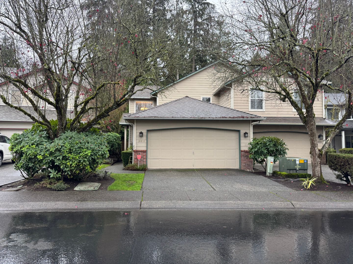 Bothell House: 18819 20th Dr SE