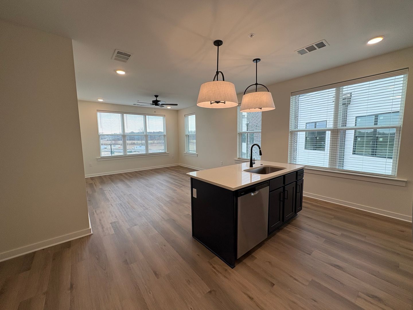 Nesbit Apartment: 865 Bolivar Drive