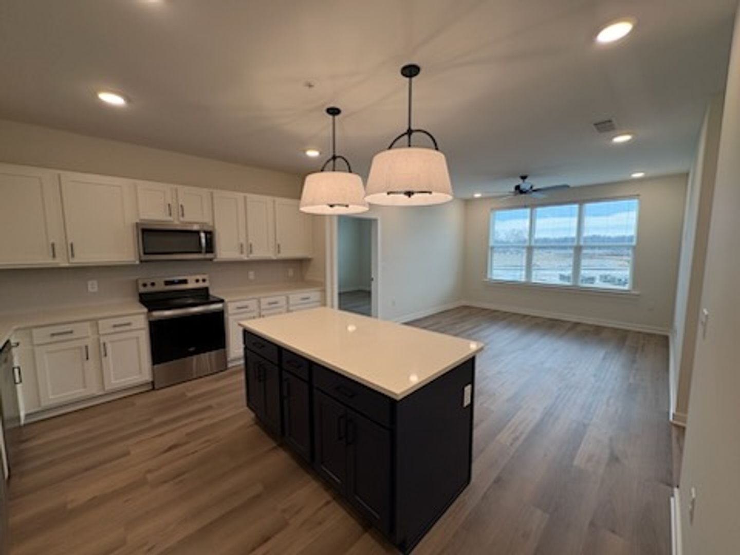 Nesbit Apartment: 865 Bolivar Drive