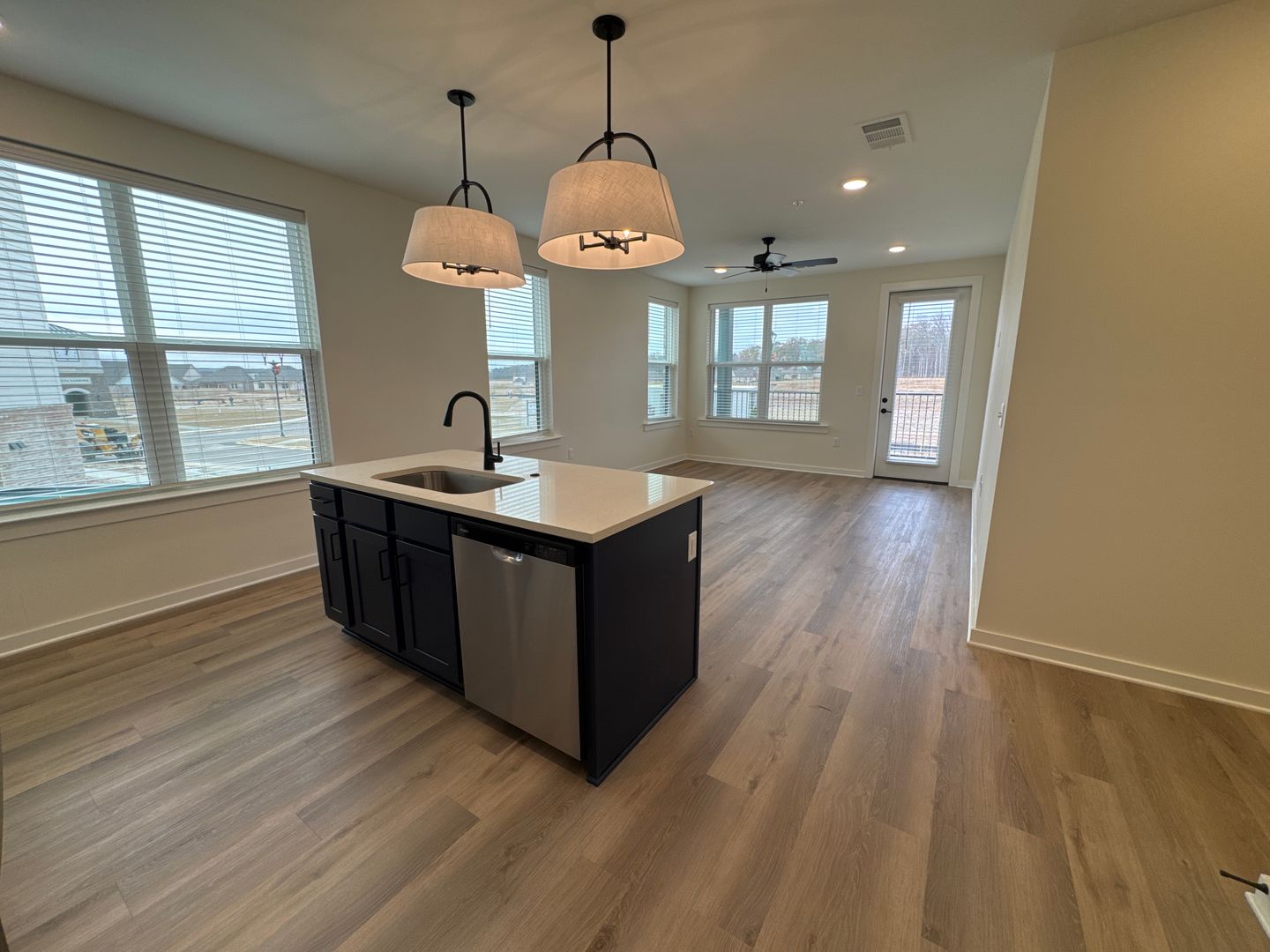 Nesbit Apartment: 865 Bolivar Drive