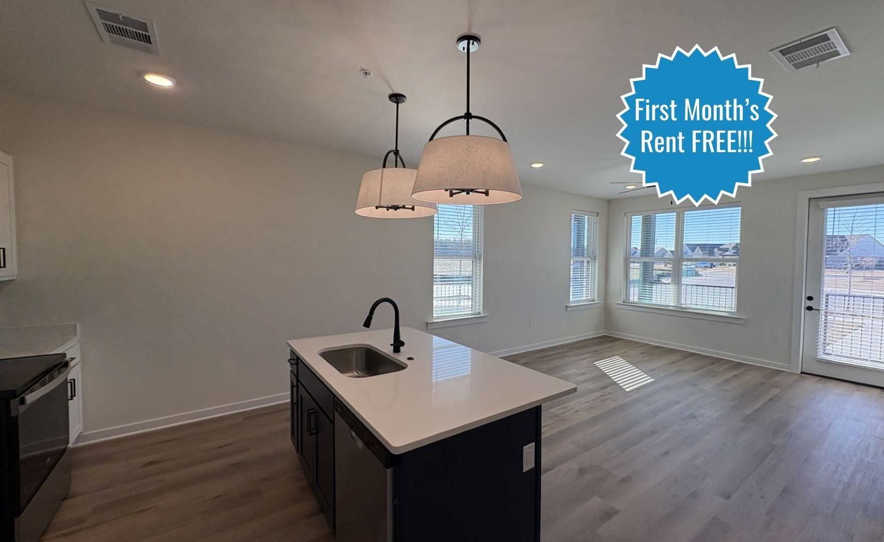 Nesbit Apartment: 815 Bolivar Drive