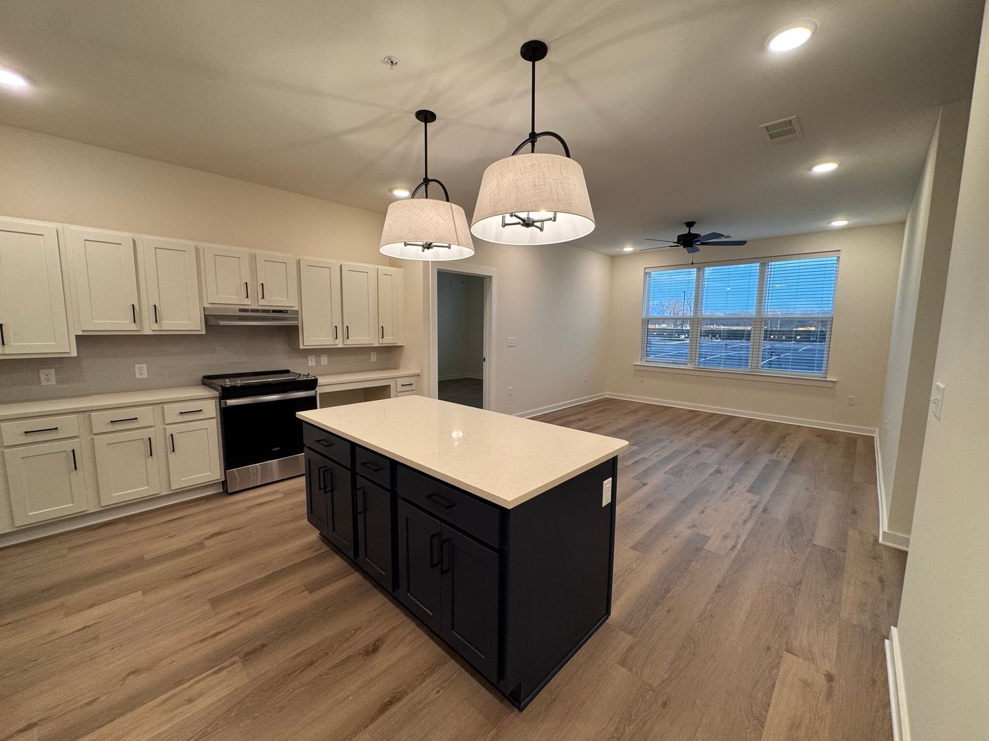 Nesbit Apartment: 865 Bolivar Drive