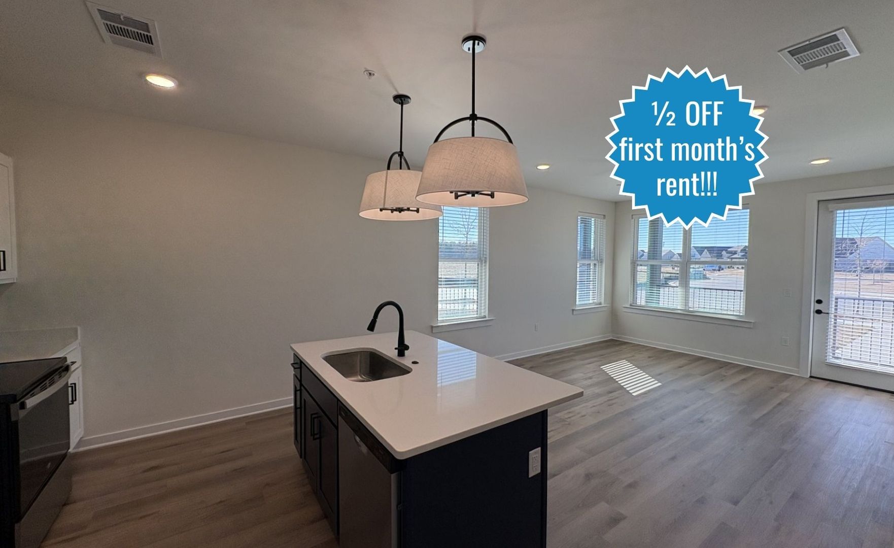 Nesbit Apartment: 815 Bolivar Drive