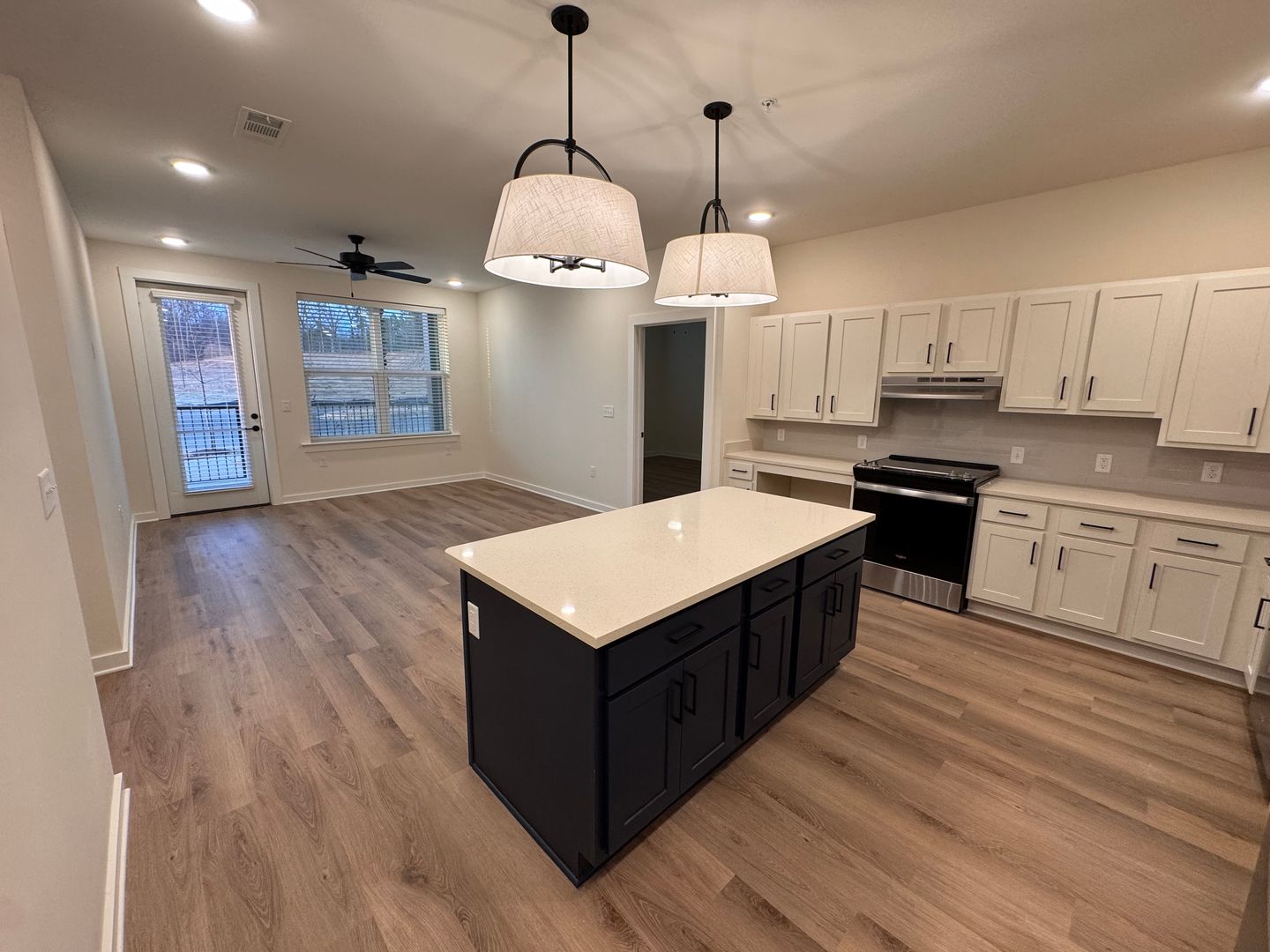 Nesbit Apartment: 865 Bolivar Drive