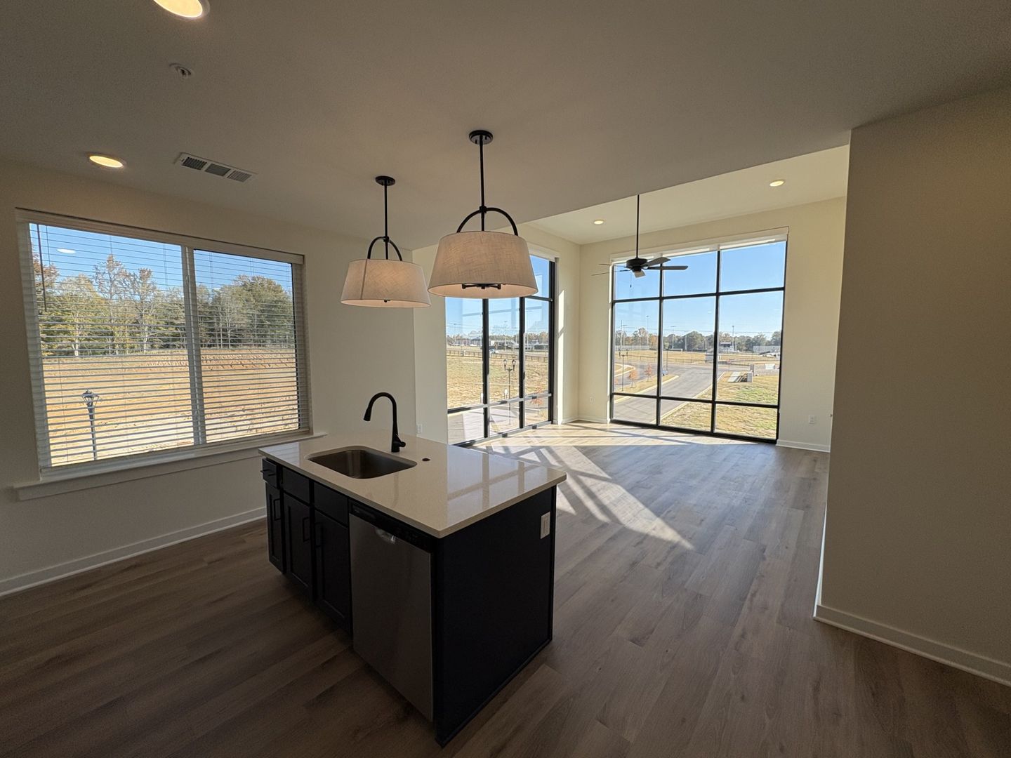 Nesbit Apartment: 885 Tunica Trails