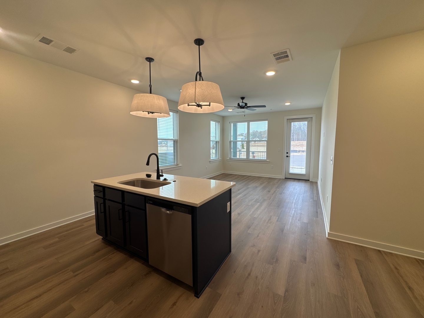 Nesbit Apartment: 865 Bolivar Drive