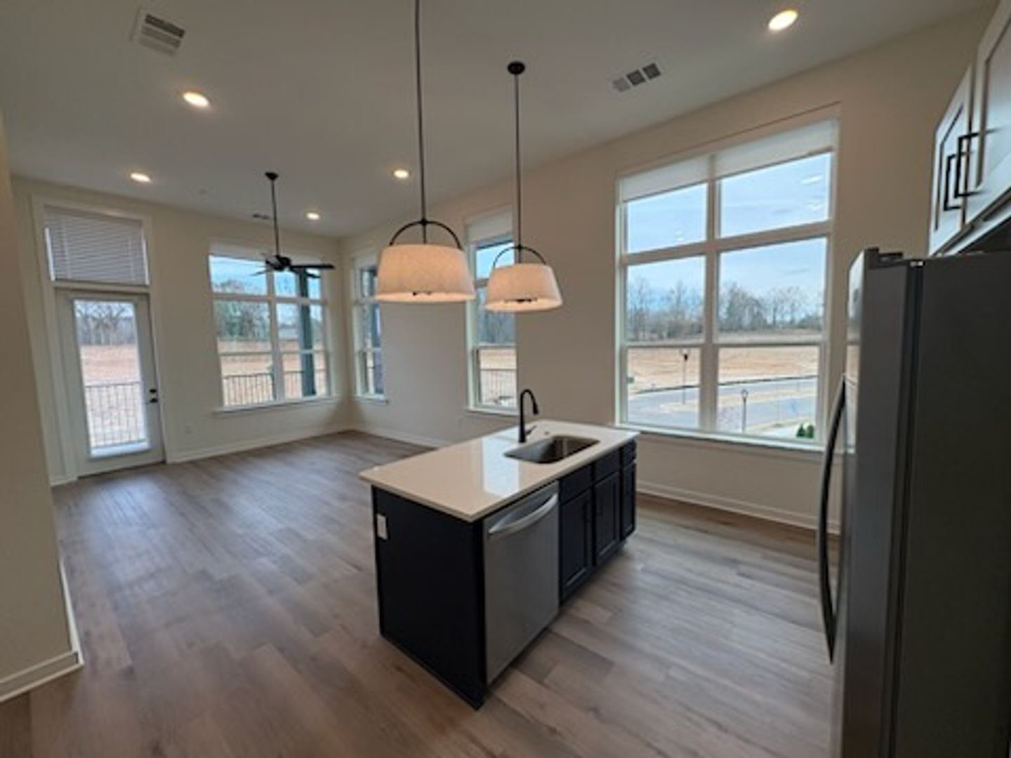 Nesbit Apartment: 865 Bolivar Drive