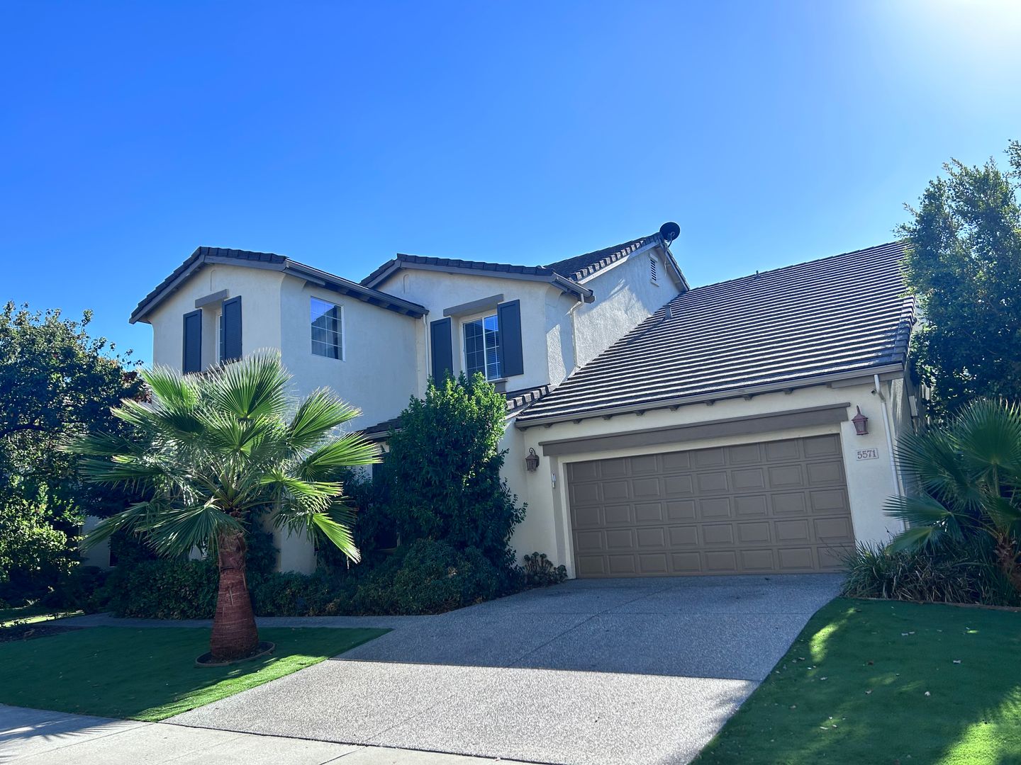 Sacramento House: 5571 Kalispell Way