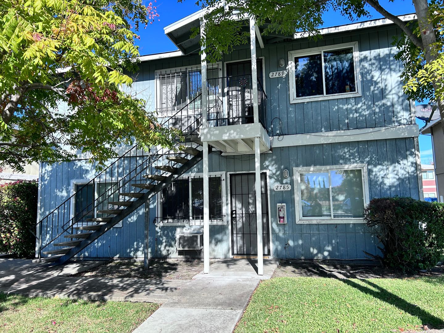 Sacramento Apartment: 2785-2791 Meadowview Road