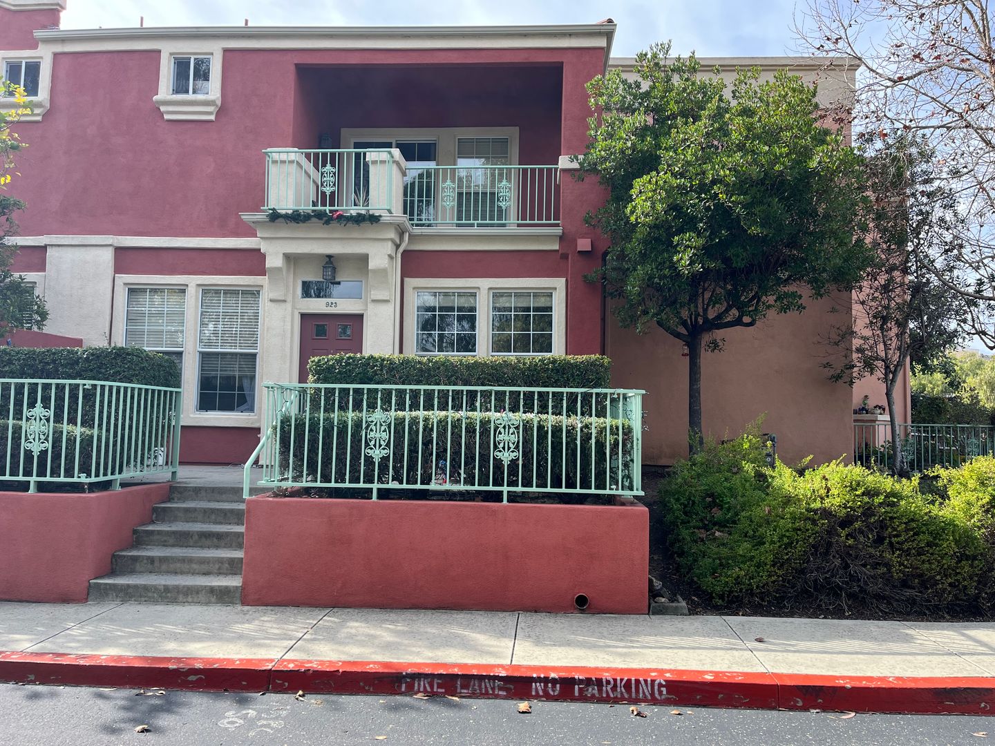 San Luis Obsipo House: 923 Lawrence Dr.