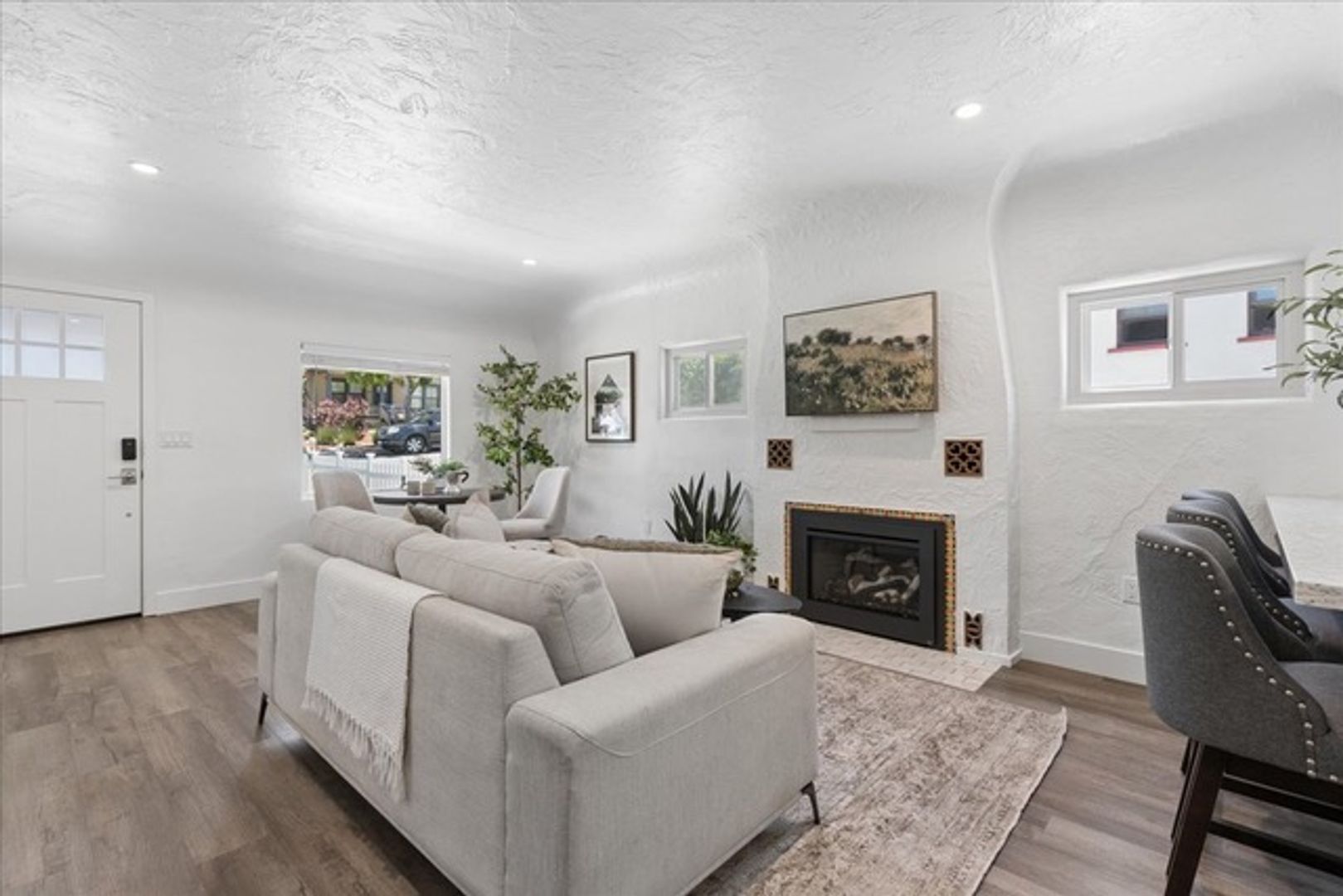 San Luis Obispo Apartment: 667 & 671 Howard St.