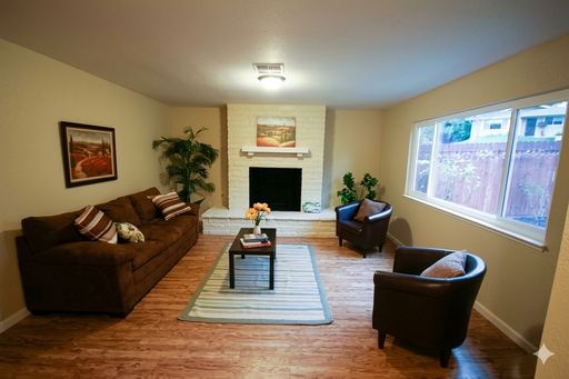 Nice single level home - great neighborhood – photo 1