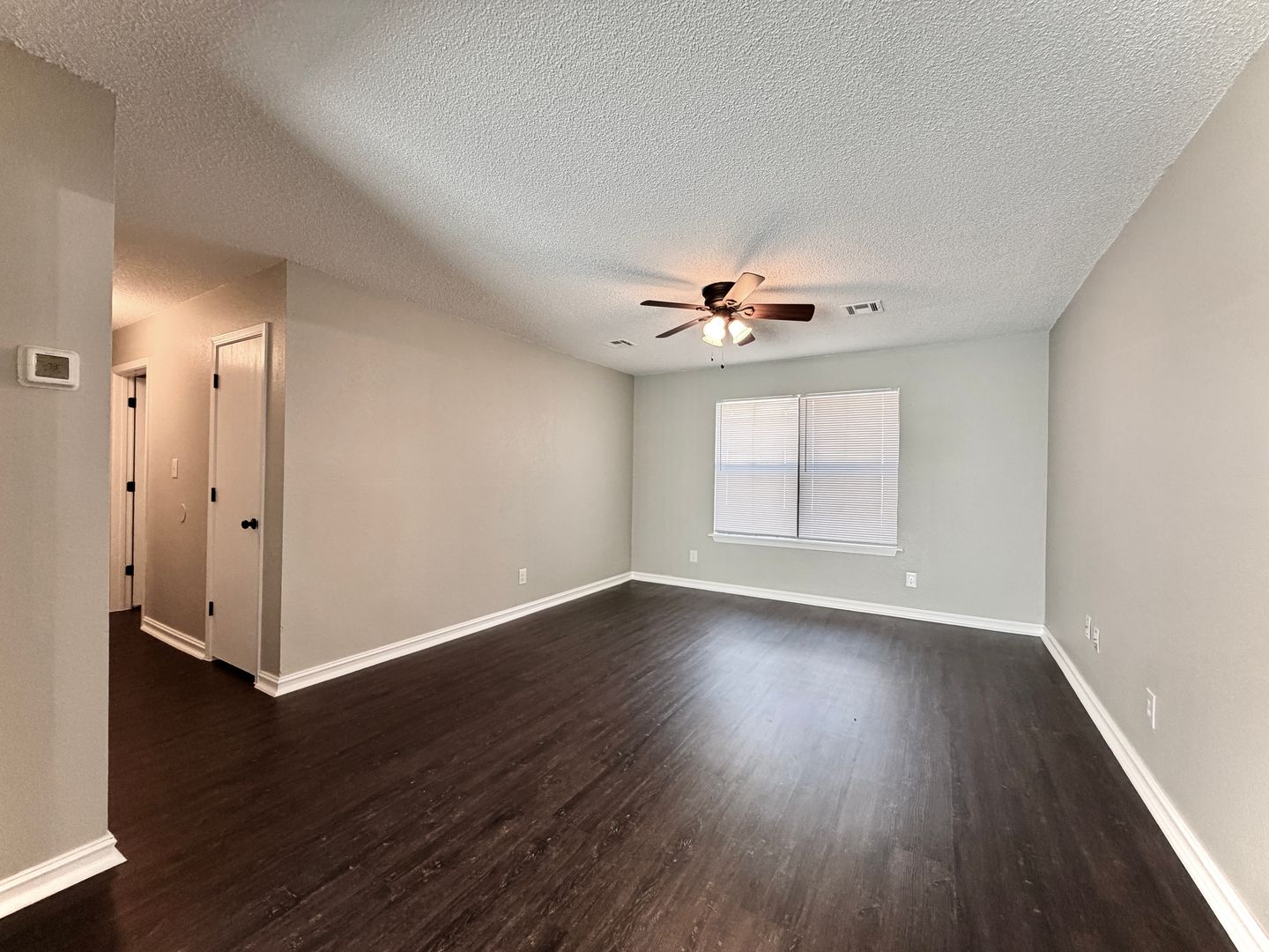14018 S. Hickory Pl. 3 of 8