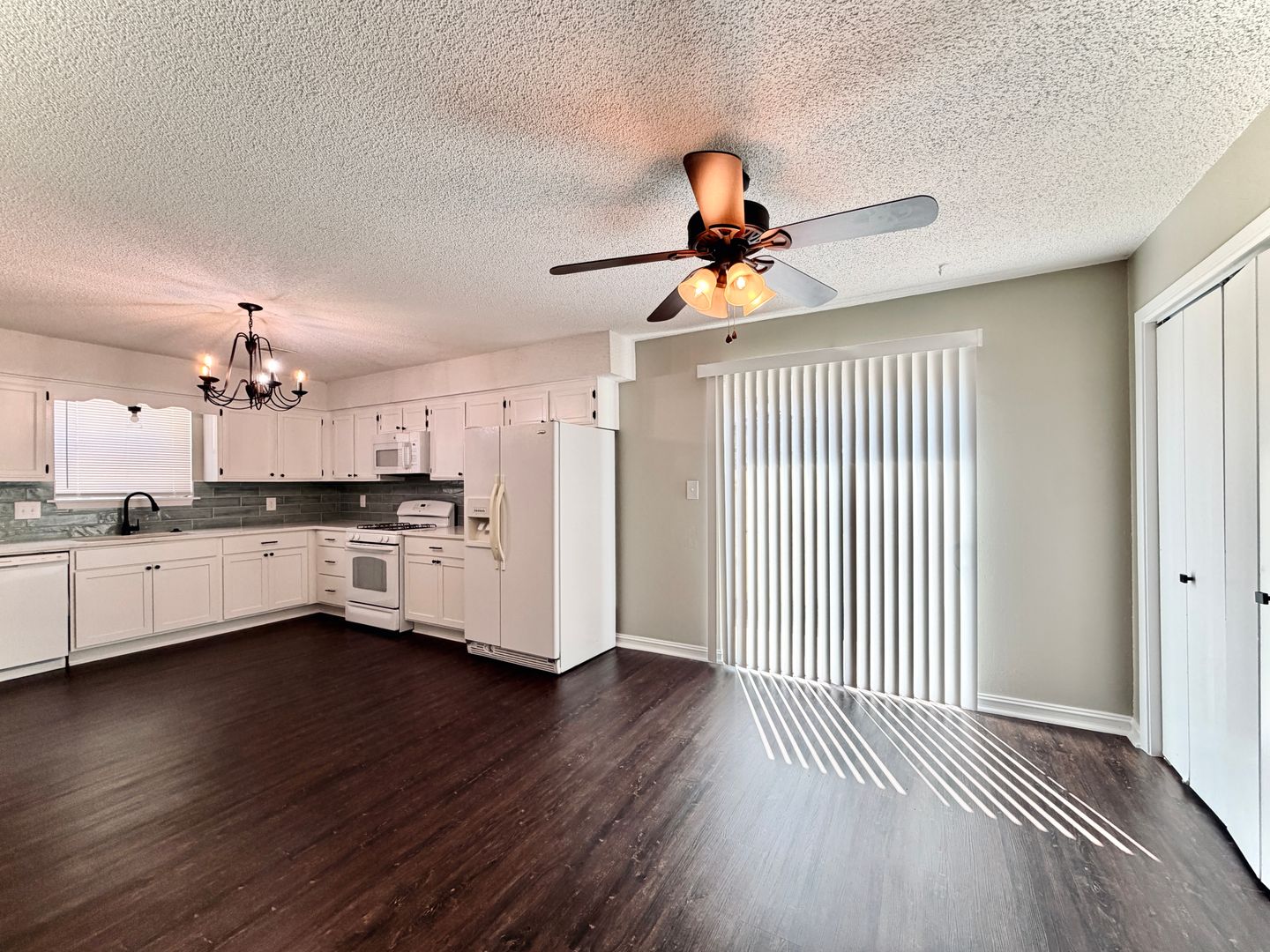 14018 S. Hickory Pl. 7 of 8