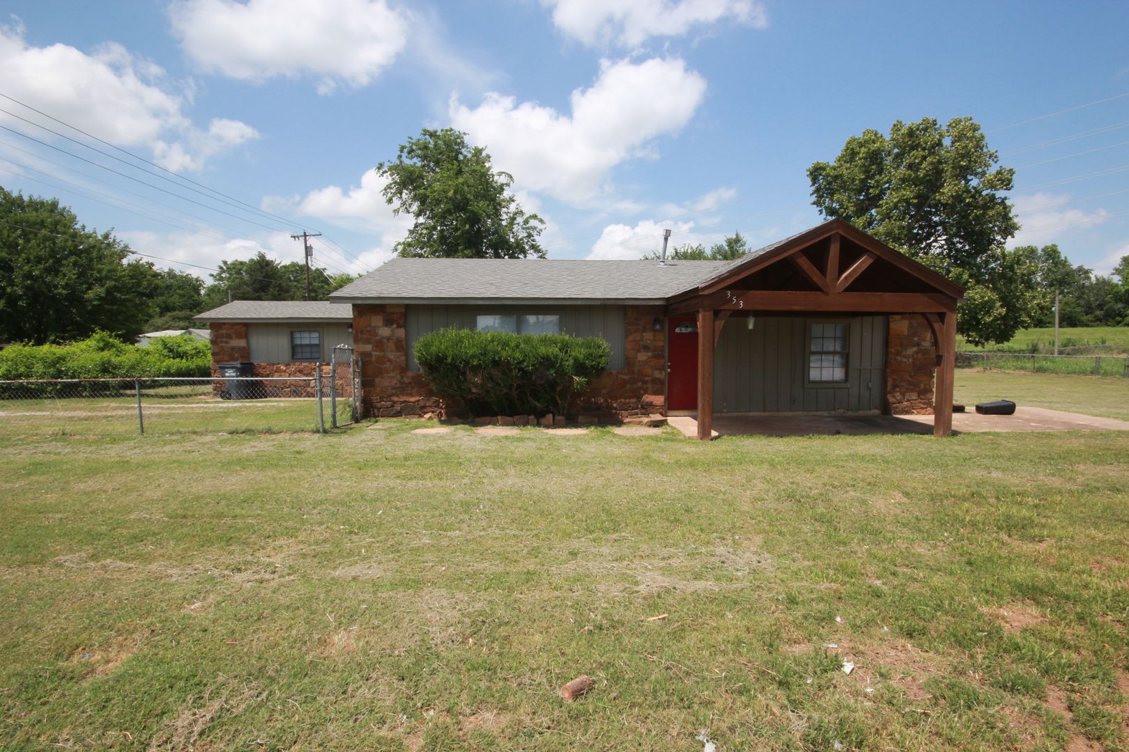 Jenks House: 353 E. K Pl.