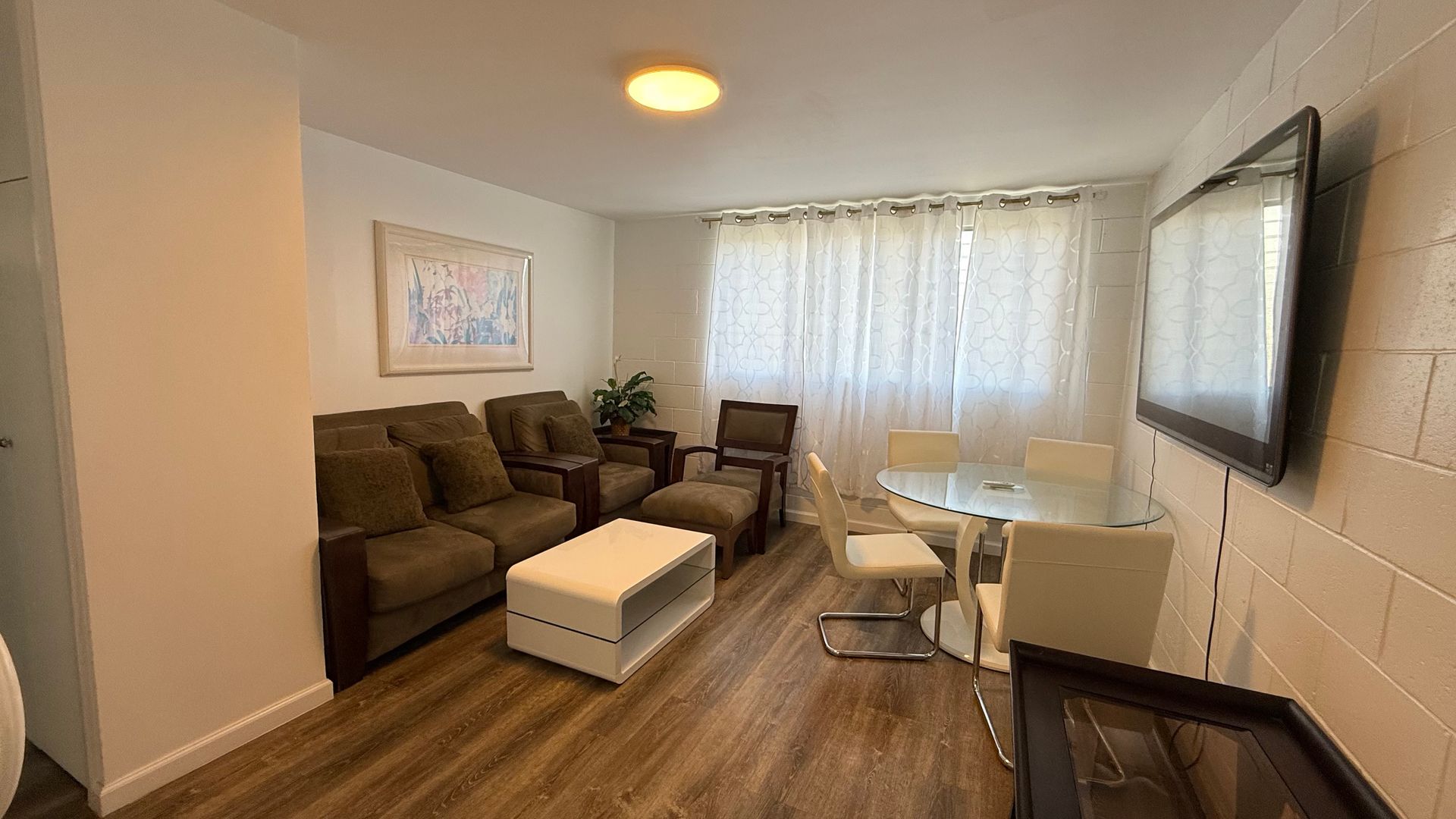 Honolulu Apartment: 2745 Kapiolani Blvd