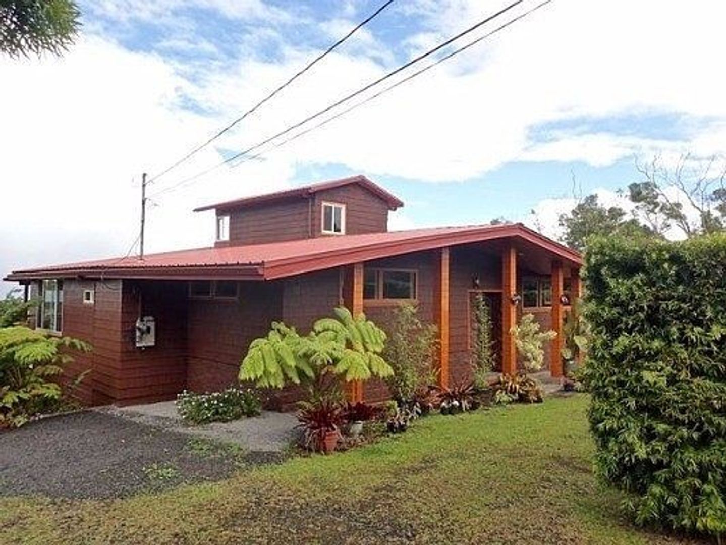Hilo House: 25-184 Papali St.