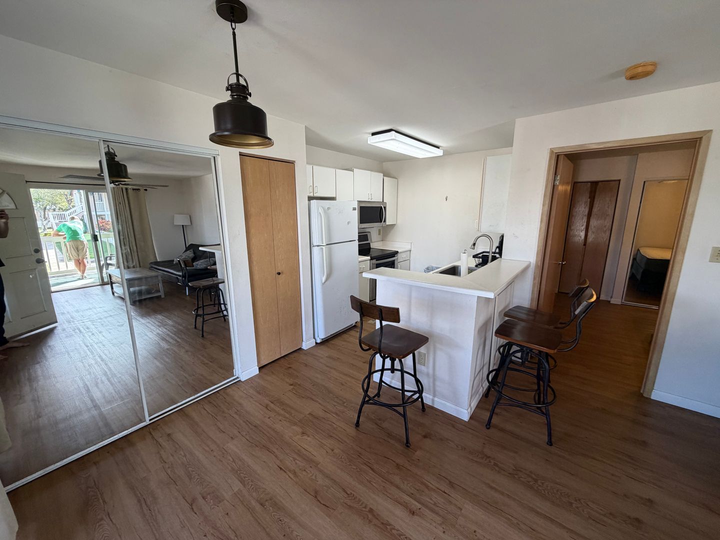 Wailuku House: 51 Kopi 4-205