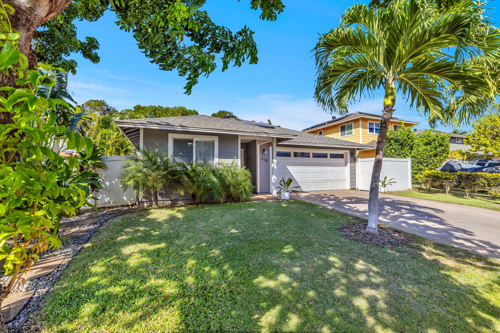 Kihei House: 210 Luakaha Cr