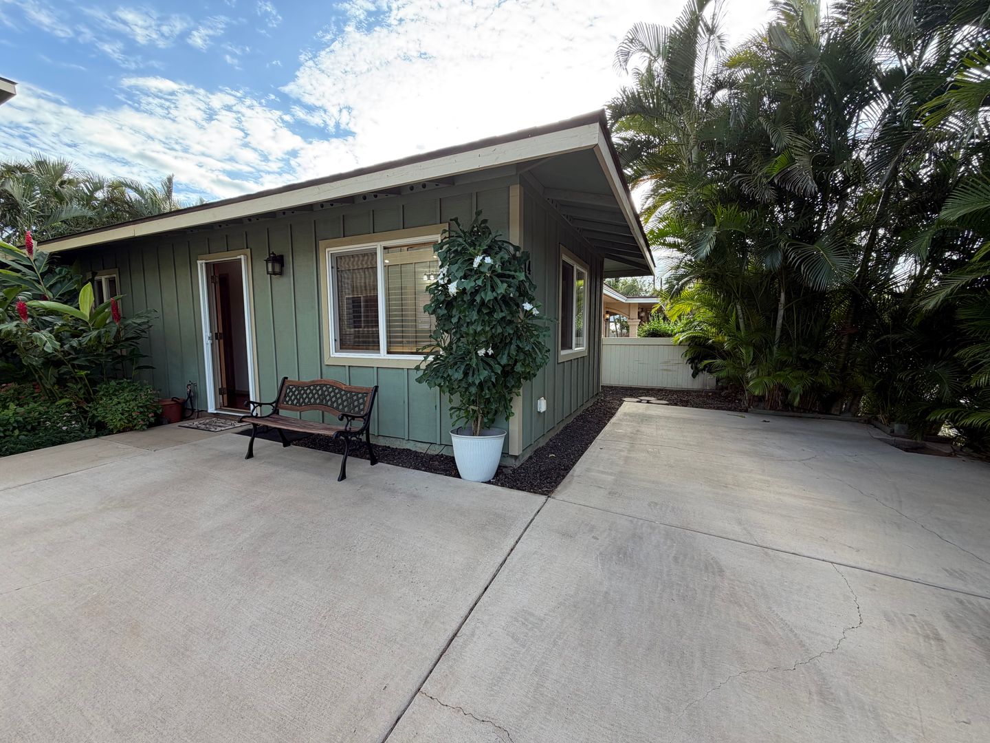 Kihei House: 16 Honuea St