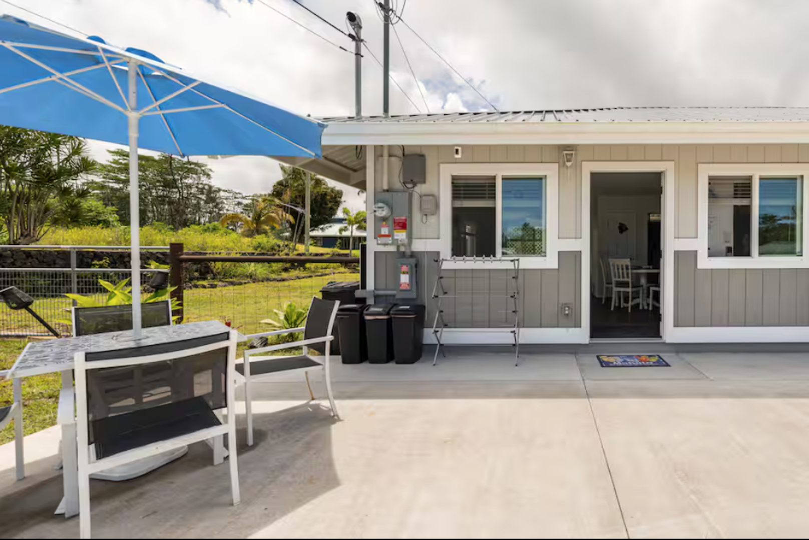 Keaau House: 15-1550 22nd Ave.
