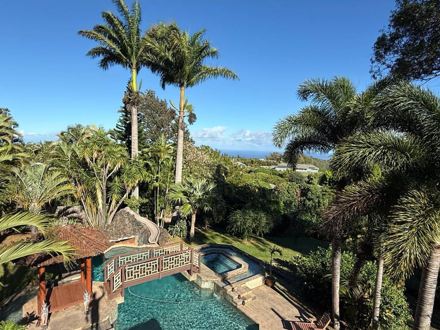 Haiku House: 1073 Nanihoku Pl