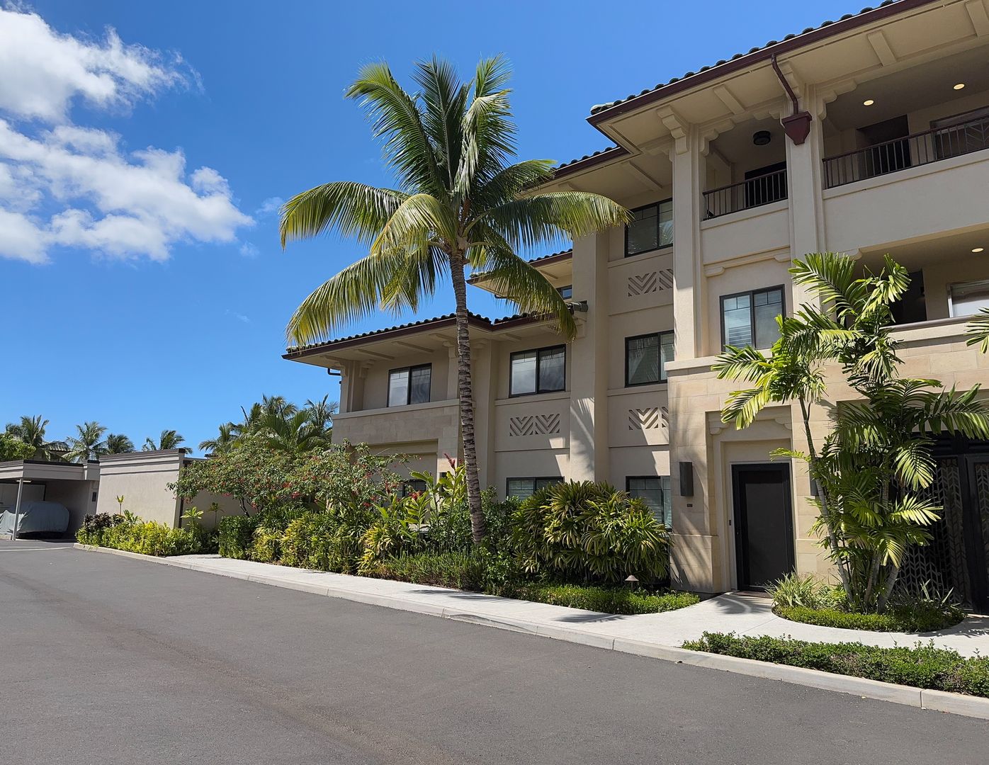 Wailea House: 71 WAILEA GATEWAY PL, 7103