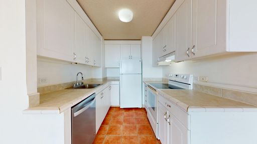 2 Bedroom Pet Friendly - Century West in Salt Lake – photo 1