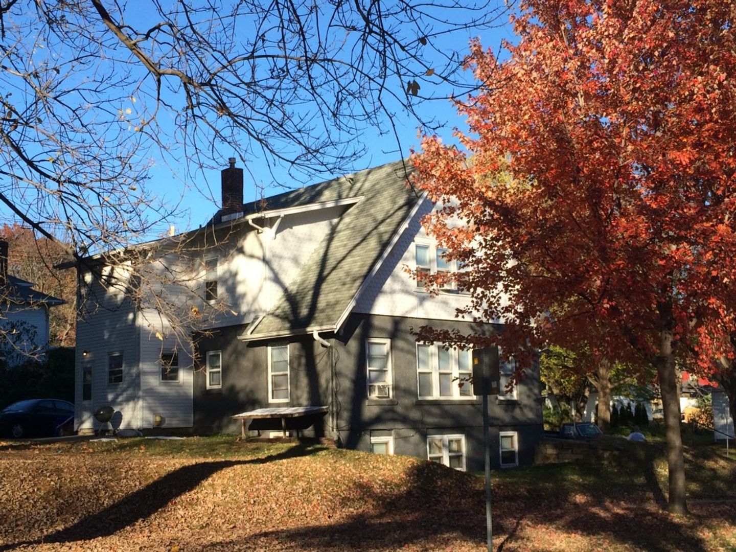 Iowa City Apartment: 701 N Gilbert