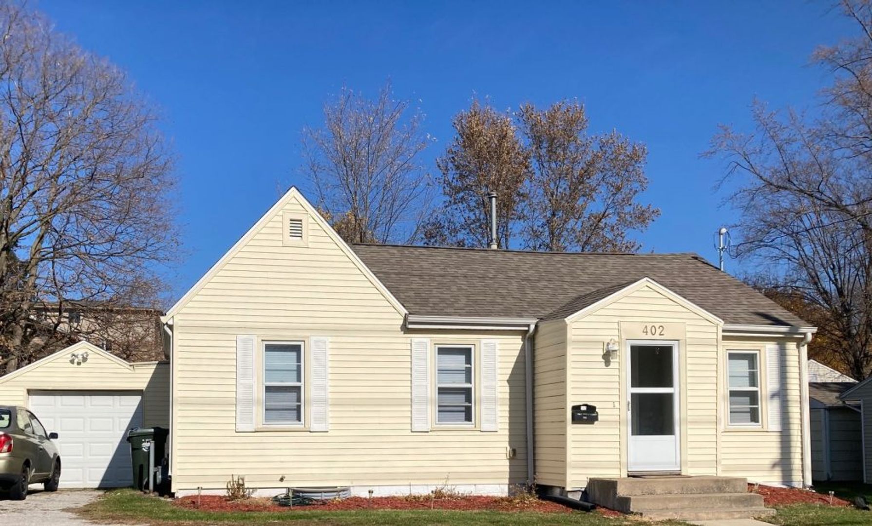 Iowa City House: 402 W Benton