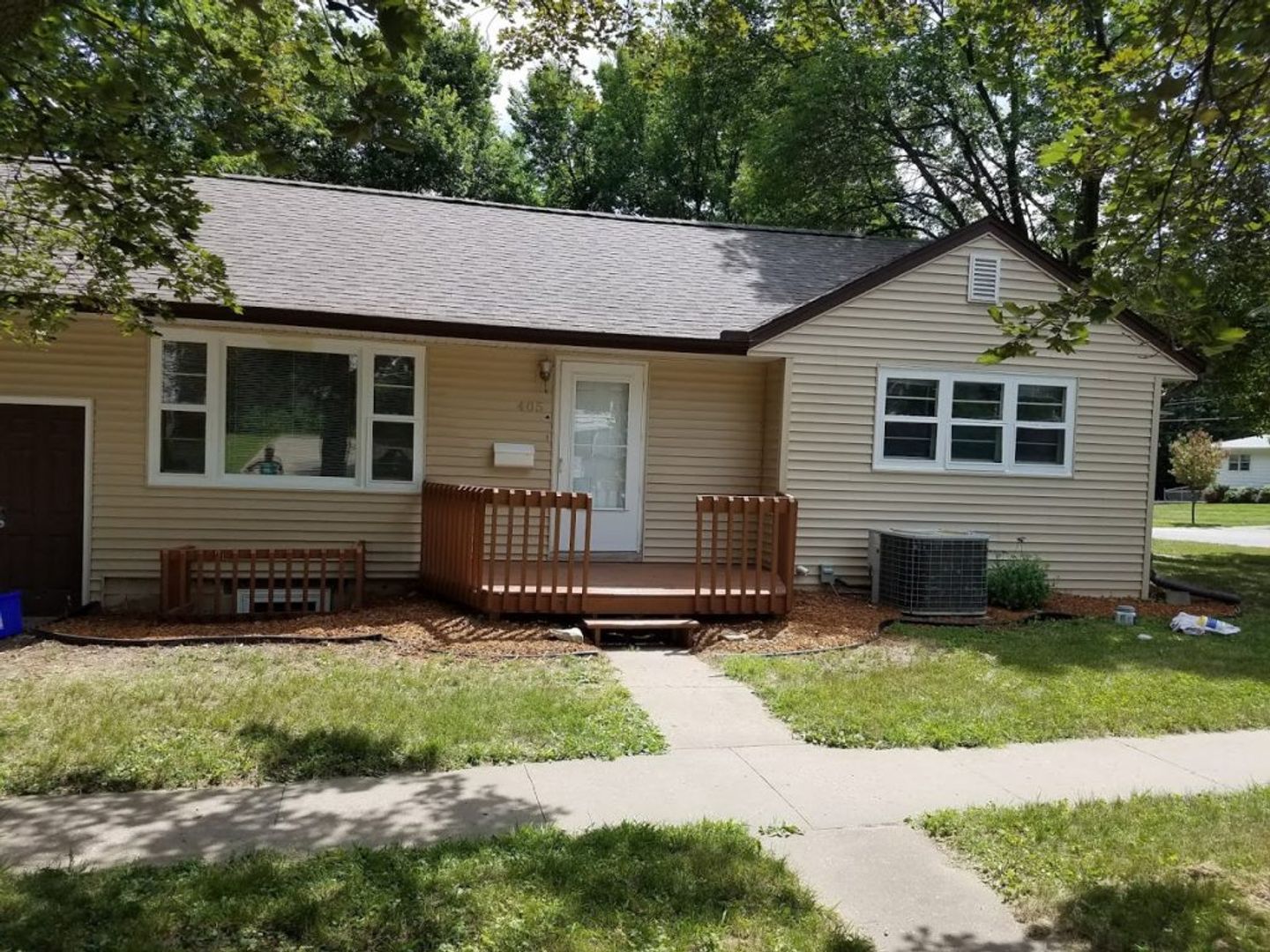 Iowa City House: 405 Ronalds St.