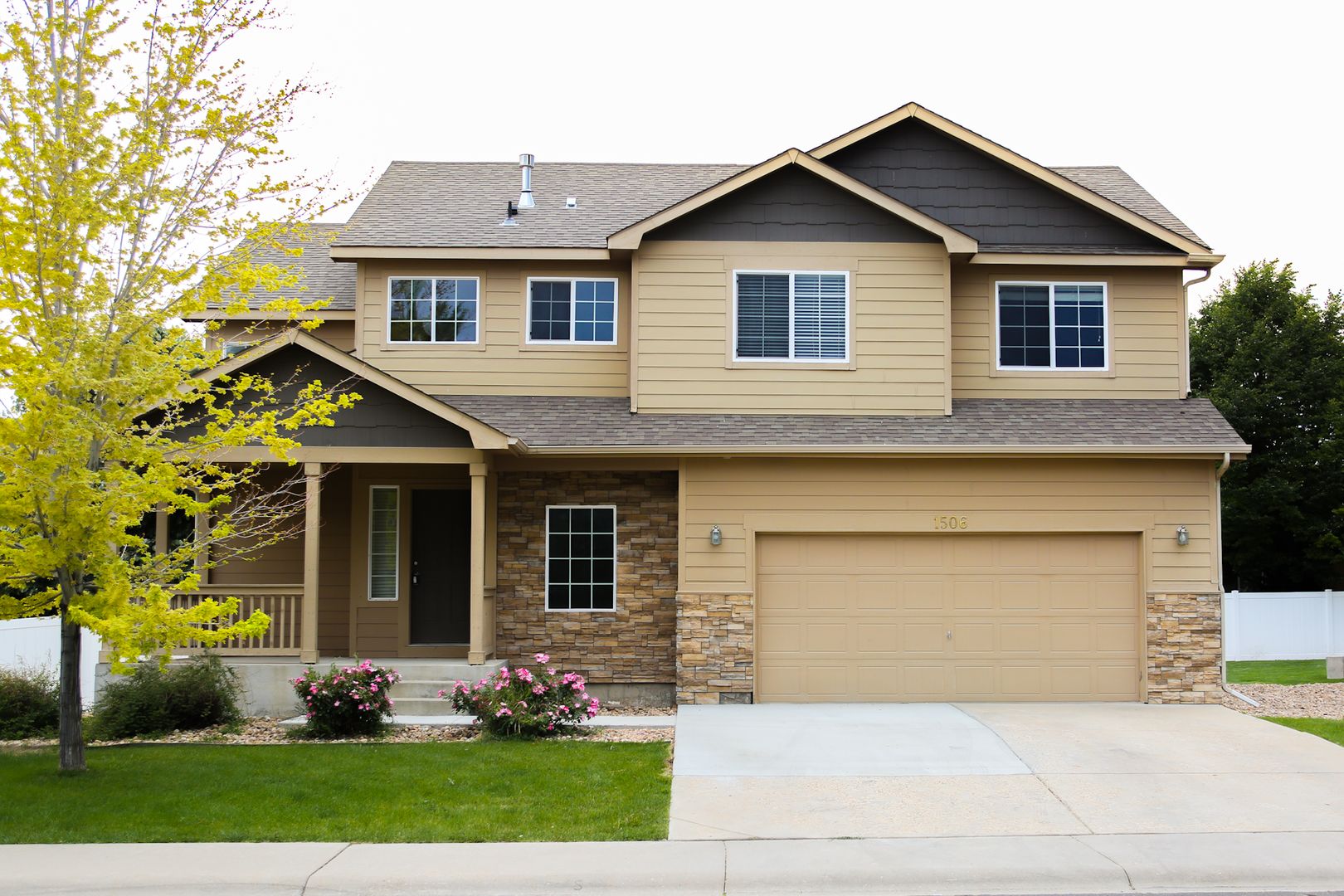 Loveland House: 1506 Dryland Street