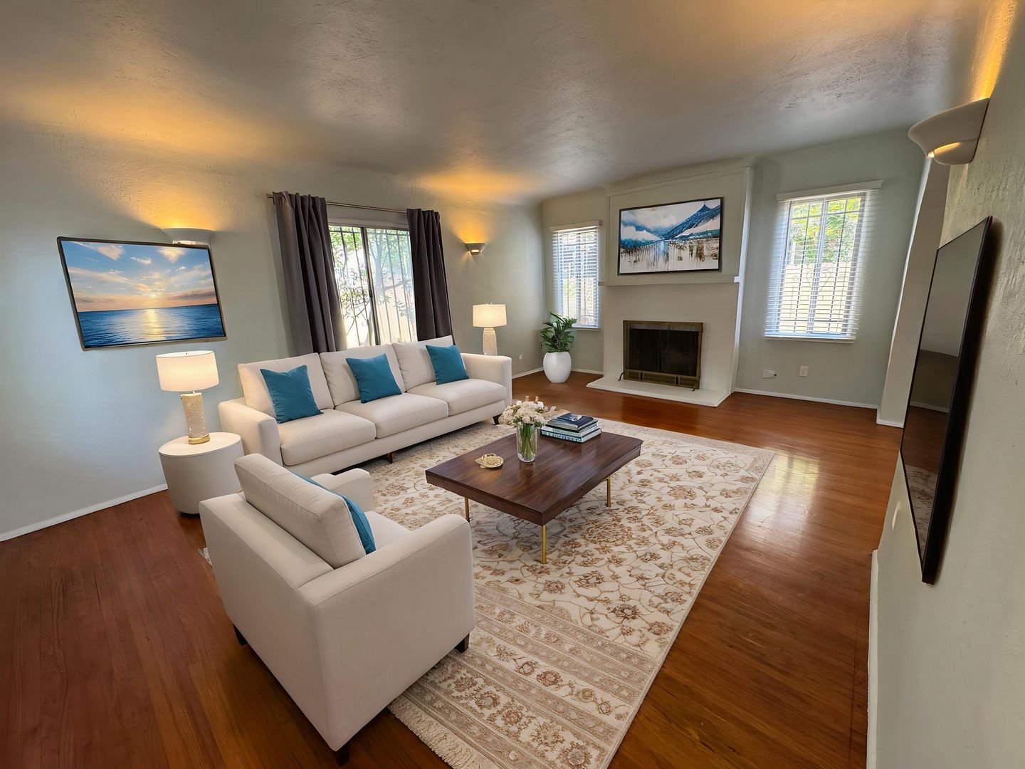 1344-6 South Hudson Ave. 