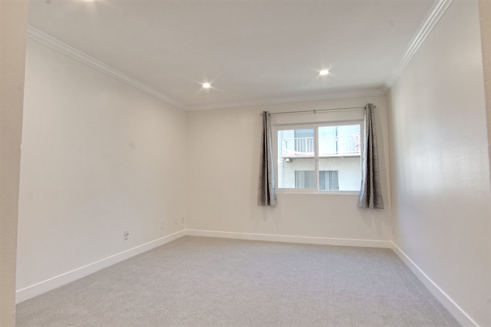 5460 White Oak Ave., Unit G217 11 of 12
