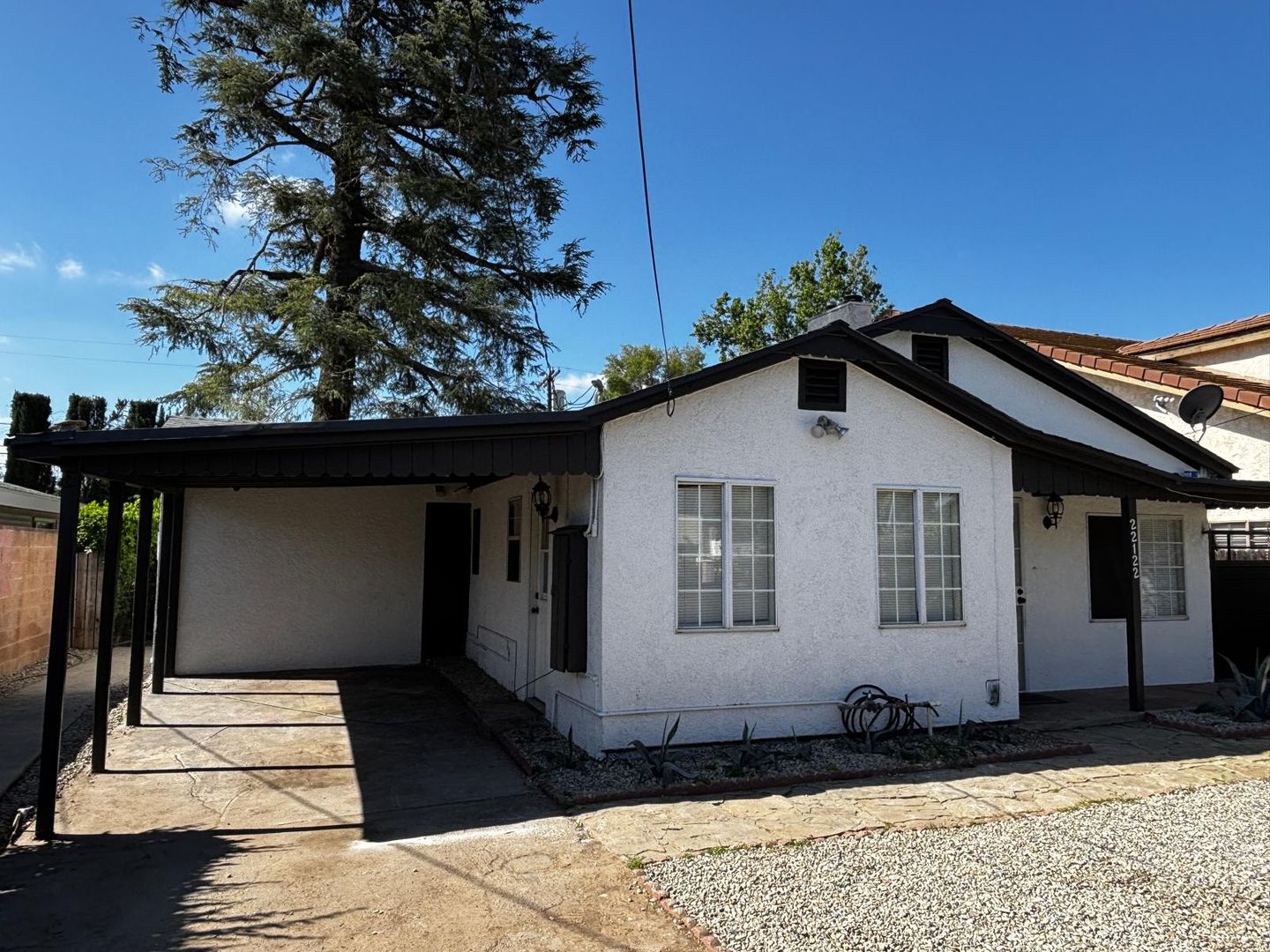 Canoga Park House: 22122 Saticoy St.