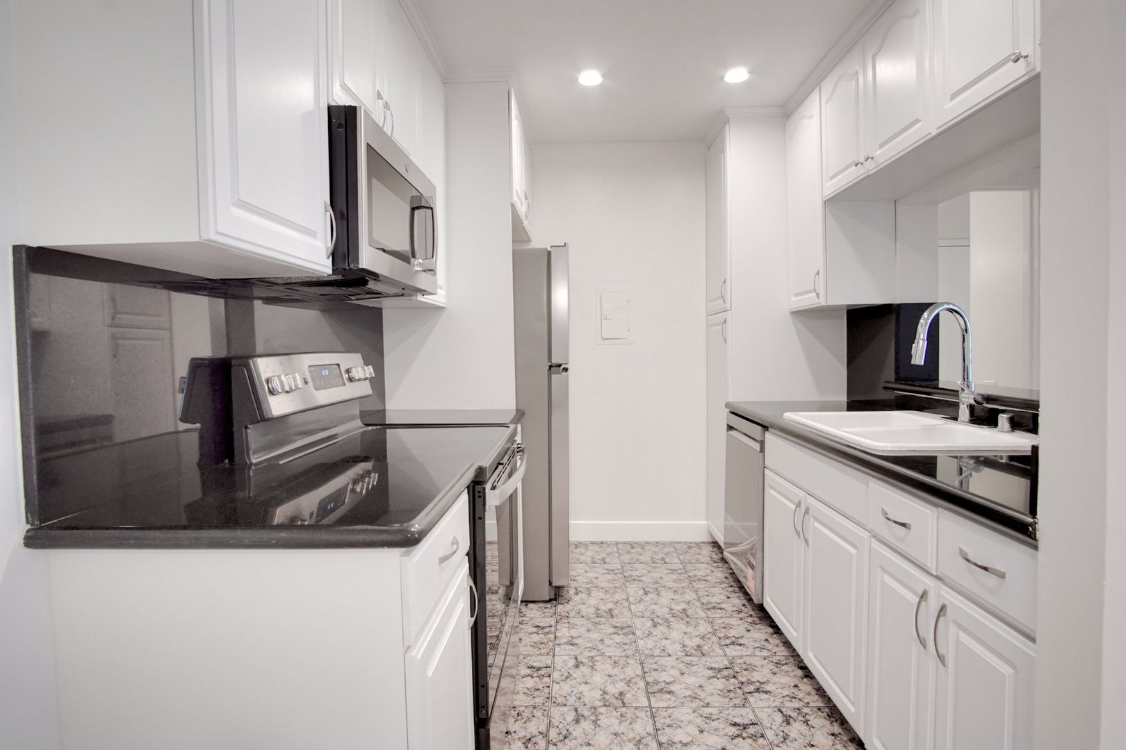 5460 White Oak Ave., Unit G217 7 of 12