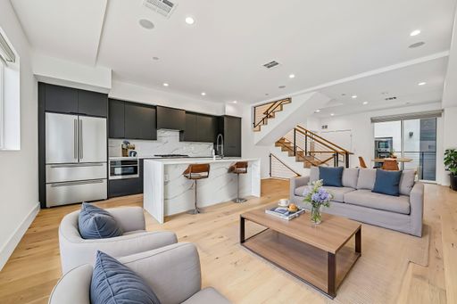 Move In Special: Half off First Month's Rent - Modern Luxury 3BD/4BA Home with Rooftop – photo 1