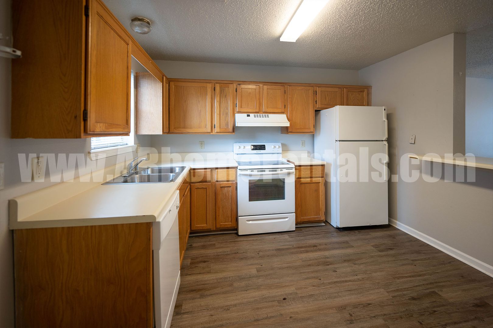 Conway Apartment: 2415 Washington Avenue