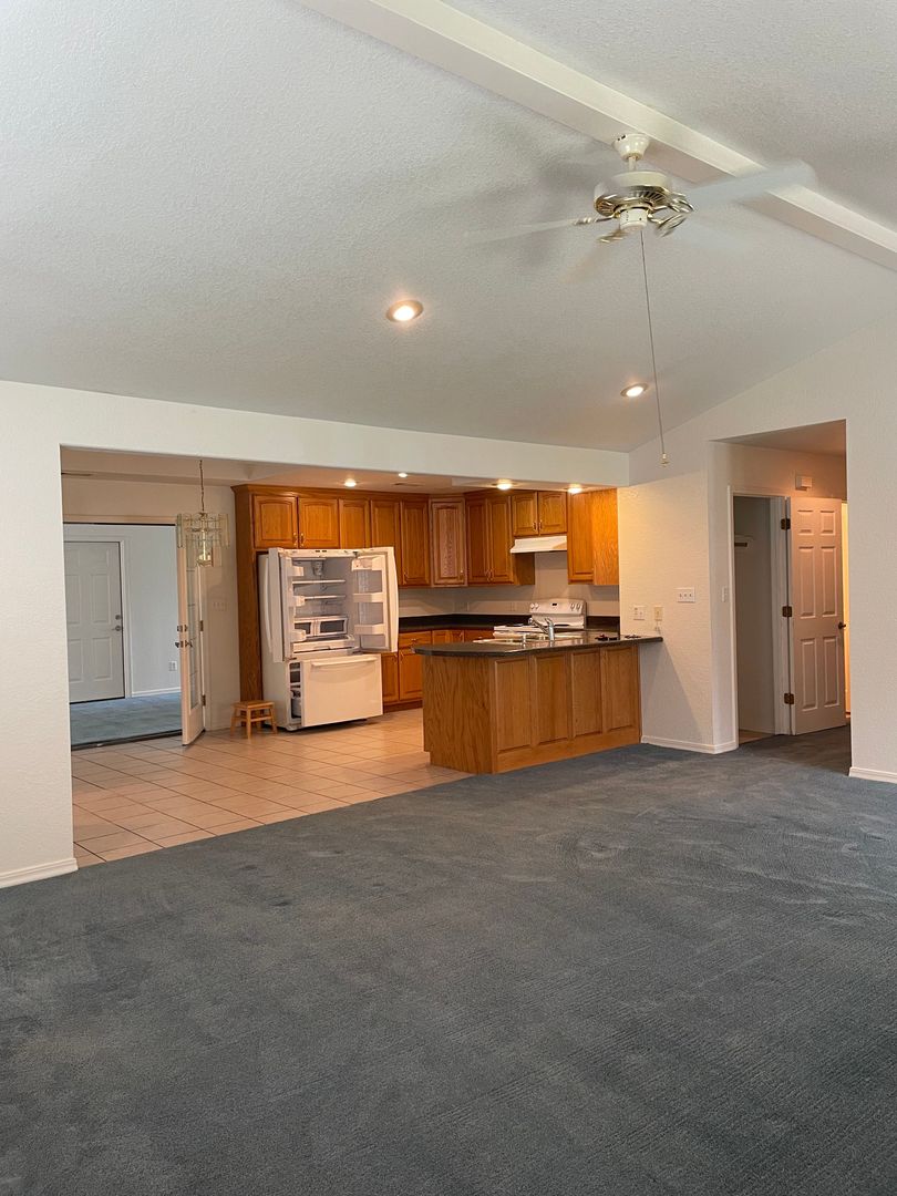 Dardanelle House: 701 N 4th St