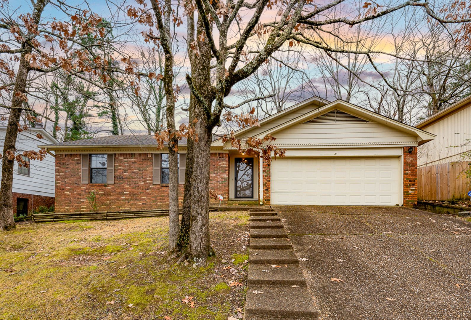 Little Rock House: 12119 Shawnee Forest Drive